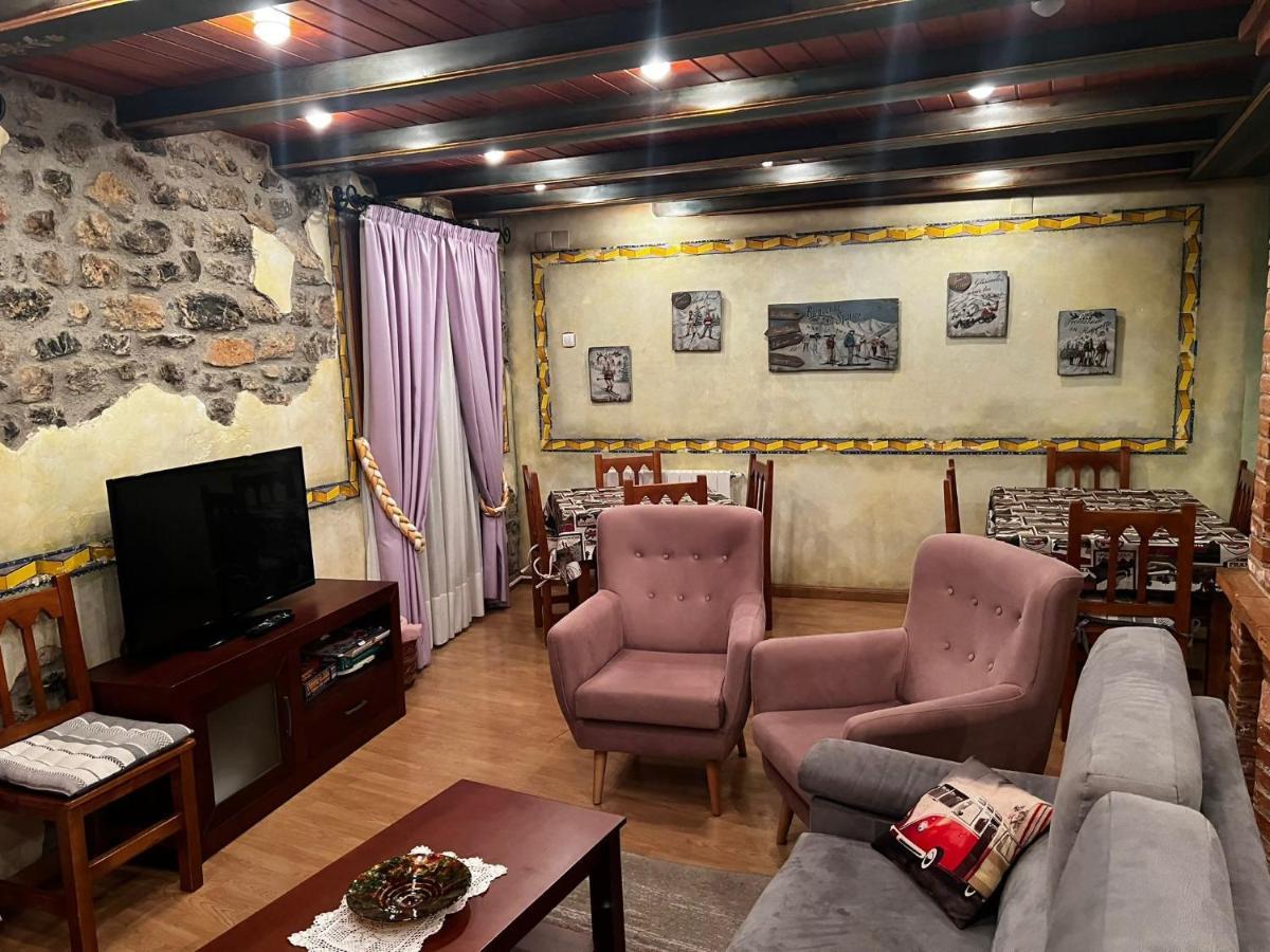 Casa Pelentos Sandinies ภายนอก รูปภาพ