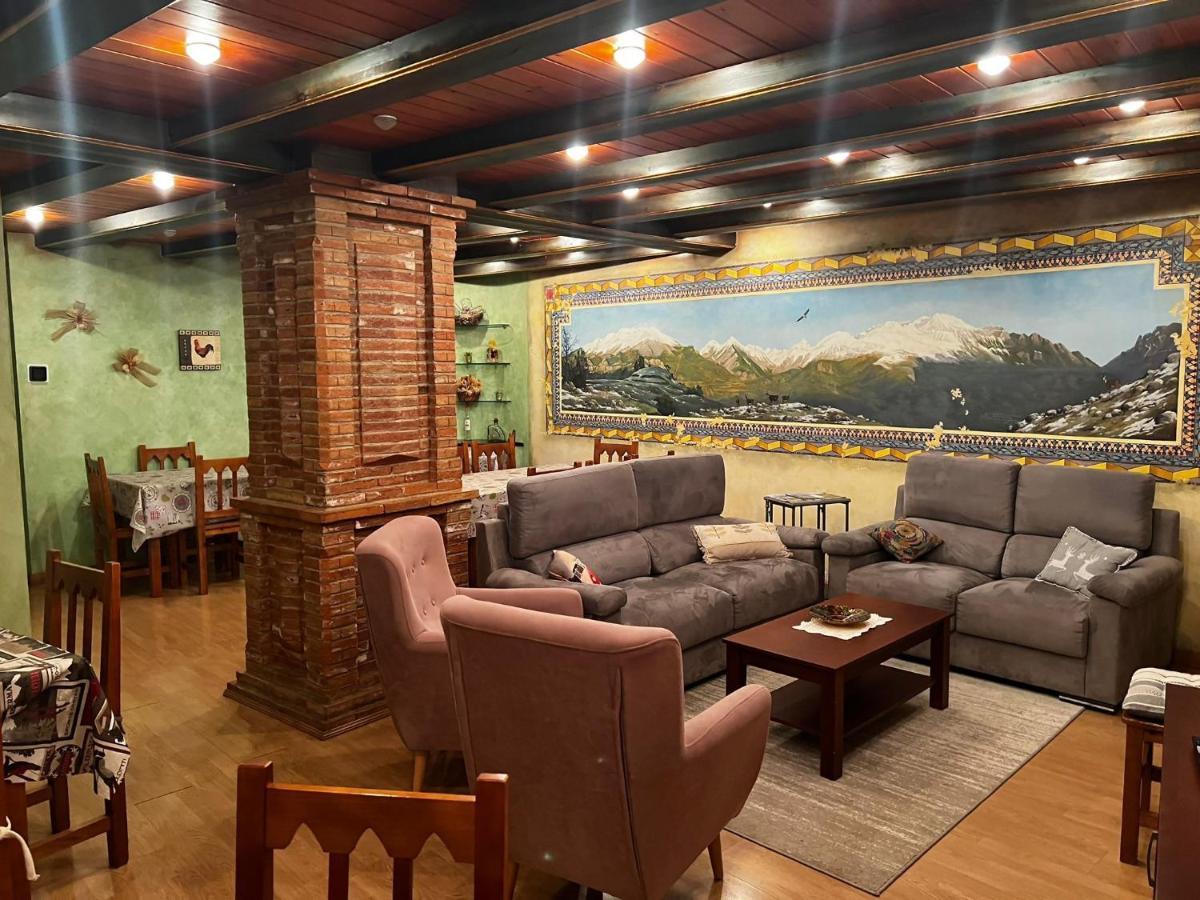 Casa Pelentos Sandinies ภายนอก รูปภาพ